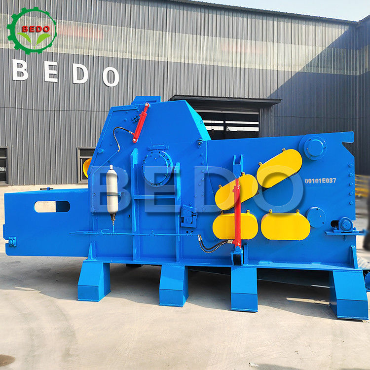 25-30tons/h 380V Bosbouw Houten Versnipperaar Machine 18000kg Op zwaar werk berekende industriële trommelontvezelmachine