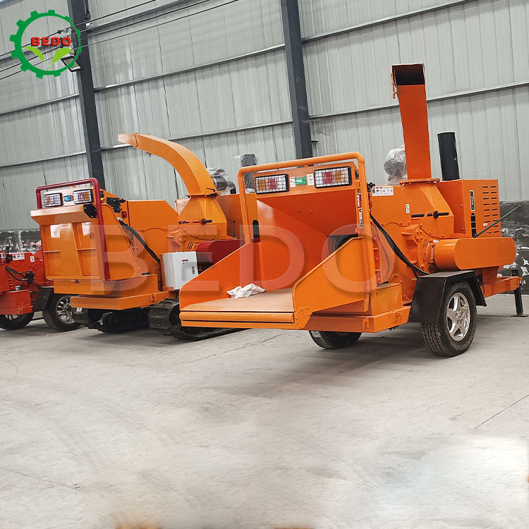 Mobiele Tuin 55HP Diesel Houtversnipperaar Machine Tak Shredder Elektrische Start Bosbouwapparatuur