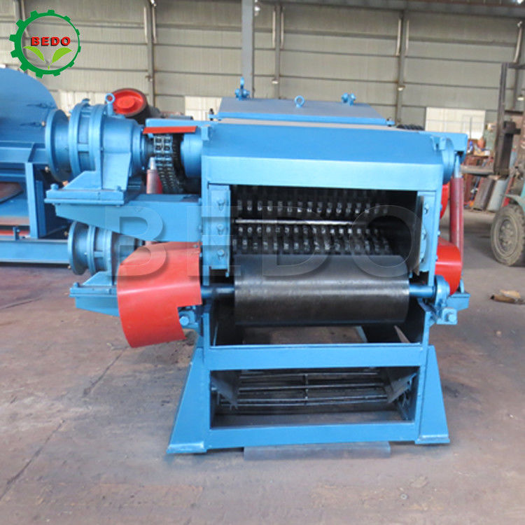75kw elektrische Bamboe Houten Chipper Machine 240x540mm Inlaattrommeltype Ontvezelmachineapparatuur