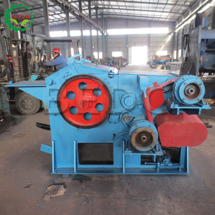 75kw elektrische Bamboe Houten Chipper Machine 240x540mm Inlaattrommeltype Ontvezelmachineapparatuur