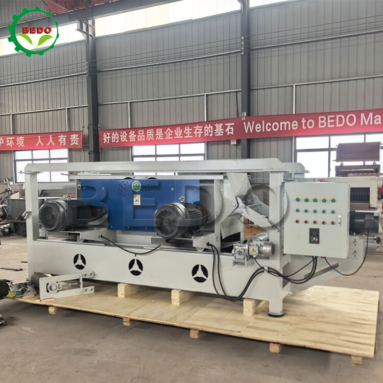 4kw Draaivermogen Houtsnipper Machine met Gelegeerd Stalen Mes en 400-500 Kg/uur Capaciteit
