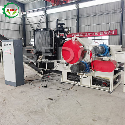 Dieselmotor 330 pk Houtchipmachine 310x700 mm Voedingsindustrie Drum Chipper