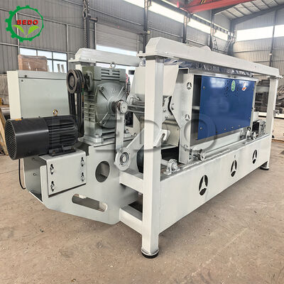 Legeringsstalen mes 4kw houtkrulmachine 400kg/u capaciteit automatische bedieningsapparatuur